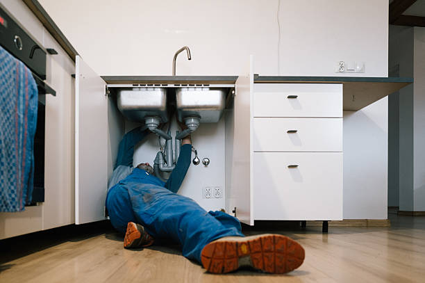 Professional Leak Detection technician working in Glenwood, MD